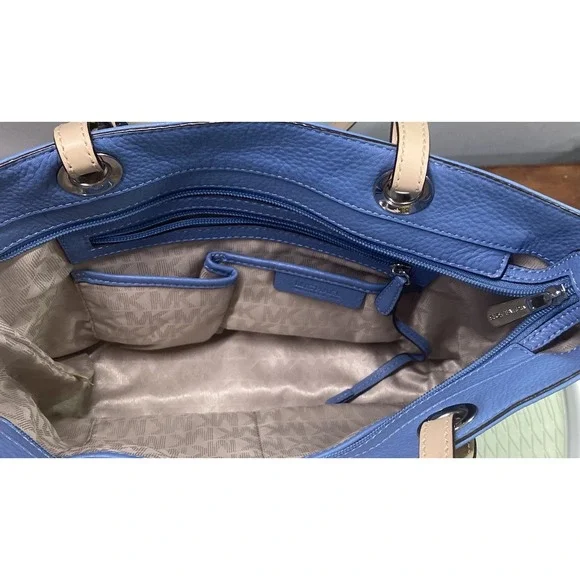 Michael Kors MK Designer Light Blue Leather Tote Hand Bag Purse Great Condition - Picture 13 of 16
